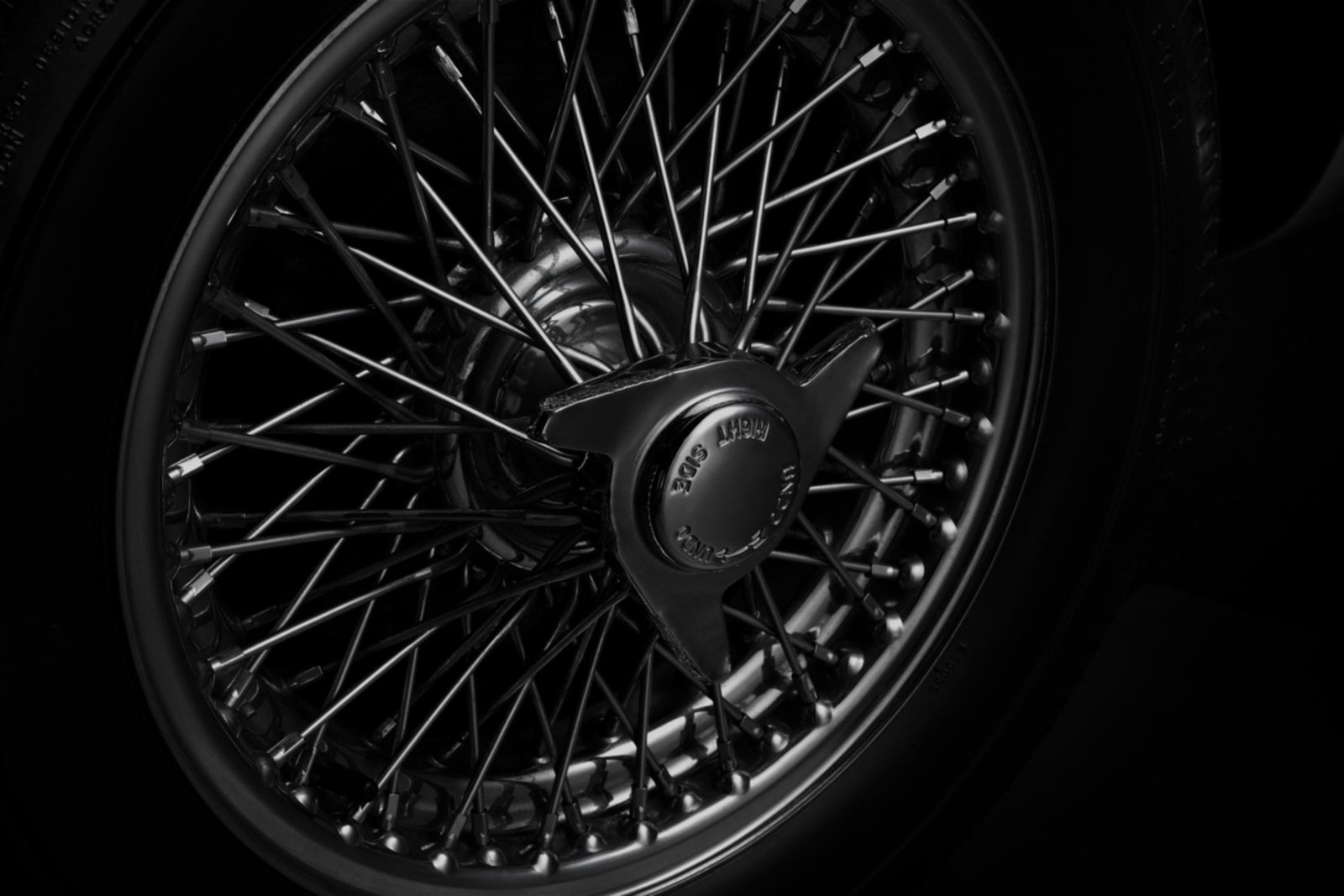 Aston Martin DB5 close-up 