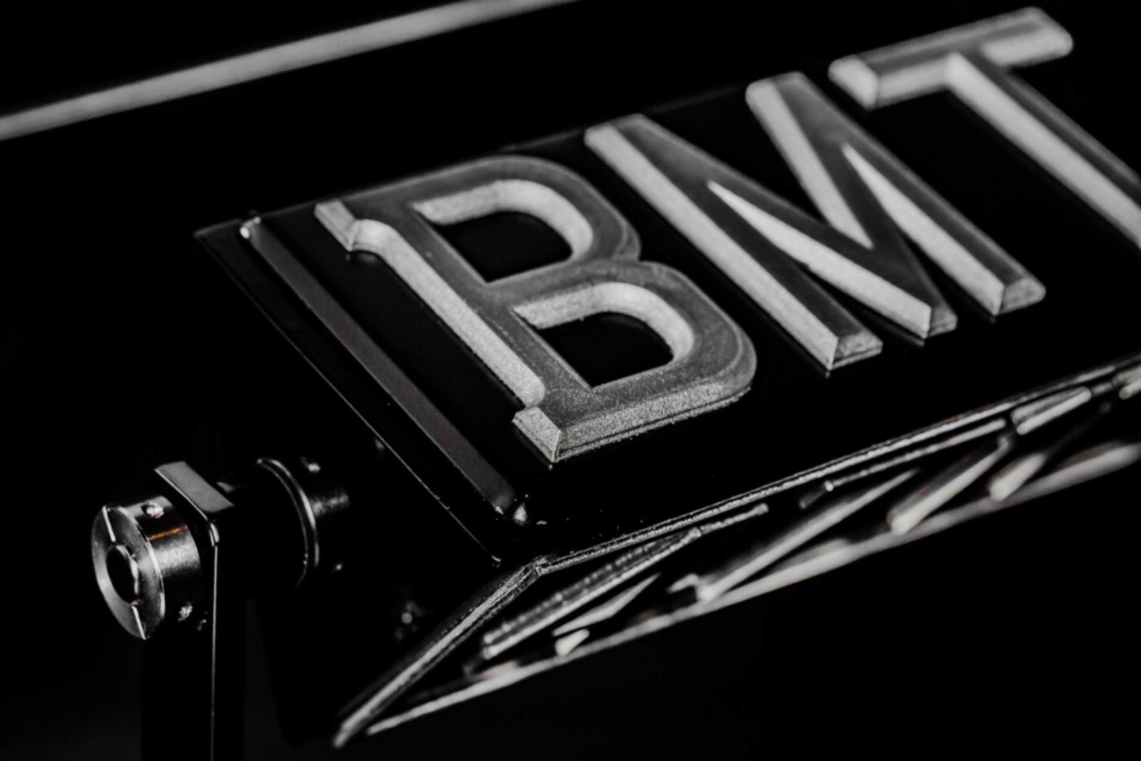 James Bond's rotating number plate